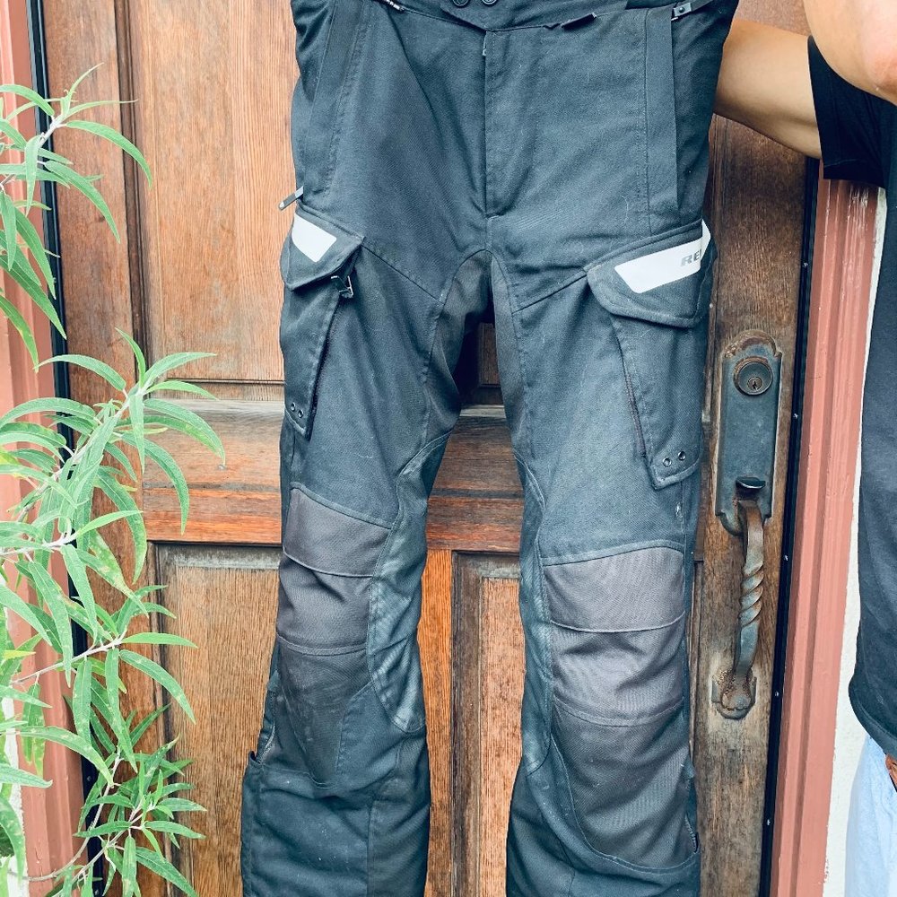 Rev’it Engineered Knee Protect Motorcycle Pants